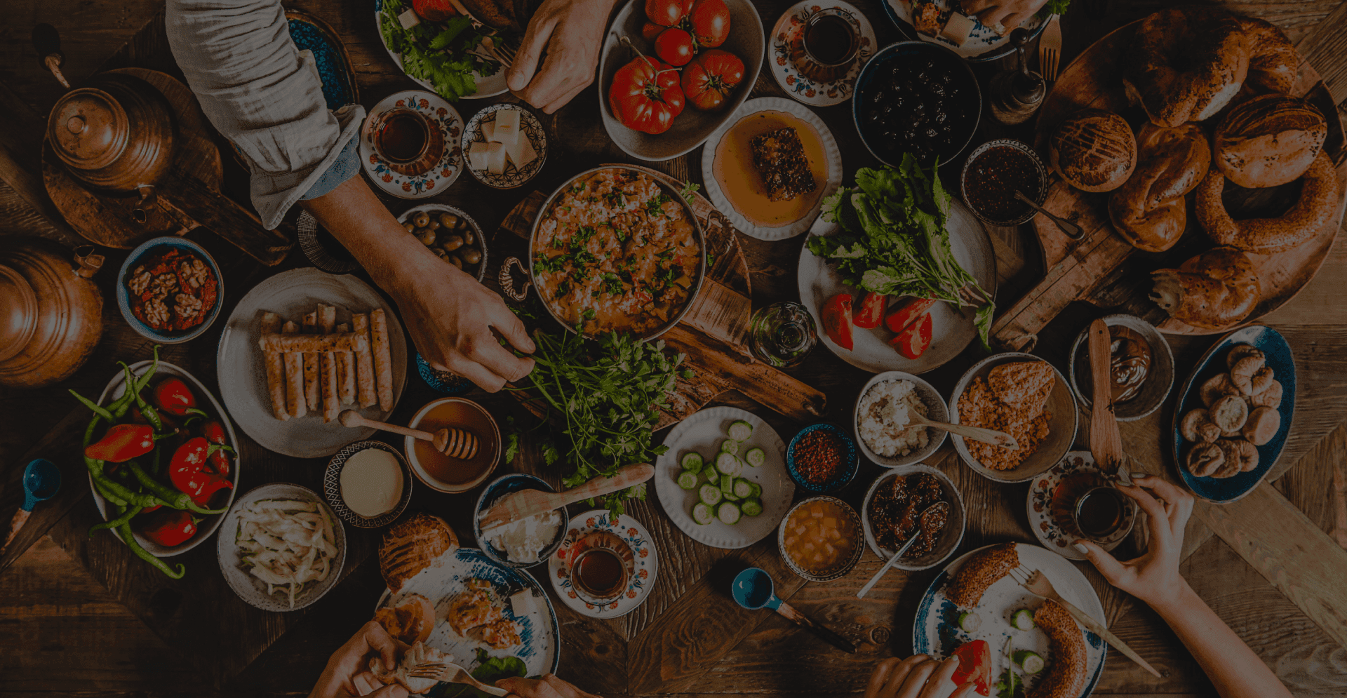 ADCOOP aspires to make everyday easier and healthier, through supplying supermarkets and malls with fresh, high-quality, and nutritious food products, characterised by innovation in meeting the changing needs of communities.